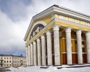 Voyage Russie, Carélie, Petrozavodsk - Le théâtre de Petrozavodsk