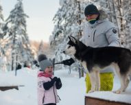 Saint Petersbourg - Chiens de traineau et chachliks