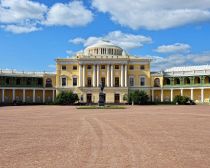 Voyage Saint-Pétersbourg - Palais de Pavlovsk © Dreamstime