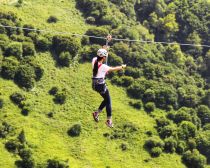 Descente en tyrolienne