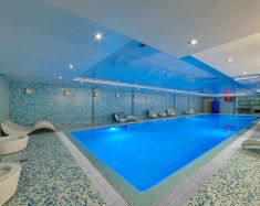 Hôtel Nouveau Peterhof 4* Autour de Saint-Pétersbourg - Hôtel Nouveau Peterhof 4 étoiles - Piscine