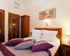 Golden Triangle Hôtel SPB - Hôtel Golden Triangle