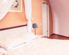 A l'intérieur de la maison-coupole Petrukhino-Club © A l'intérieur de la maison-coupole
