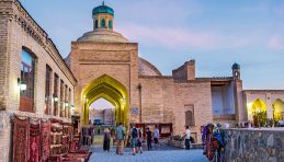 Ouzbekistan - Boukhara - marché Toqi Sarrafon