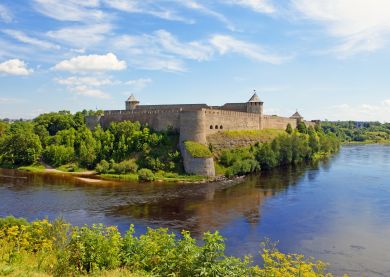 Voyage Estonie - Forteresse d'Ivangorod - Frontière russo-estonienne