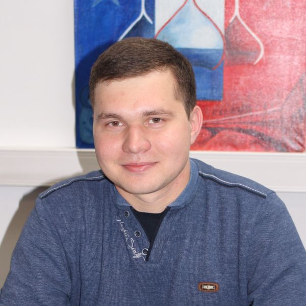 Ruslan DZHAKHANGIROV